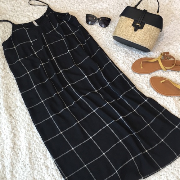 Gilli Dresses & Skirts - NWT Gilli  Maxi Checked Dress / Jumper w/Side Slit